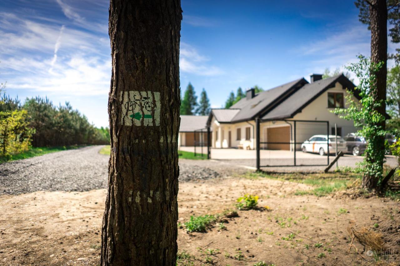 Lesny Dworek Snochowice Exteriör bild