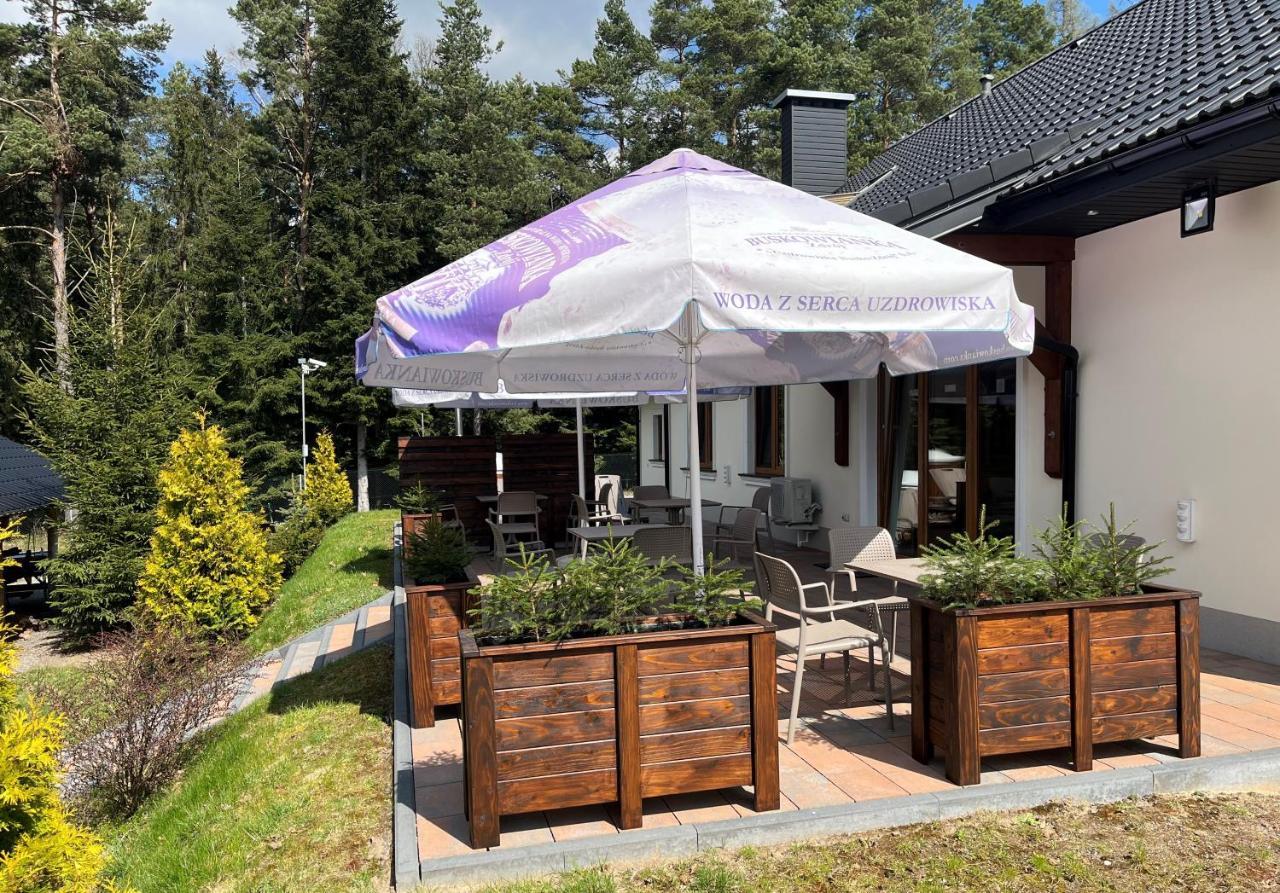 Lesny Dworek Snochowice Exteriör bild